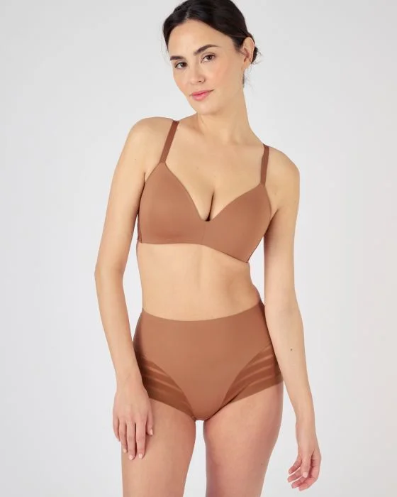 Soutien-gorge invisible* sans armatures