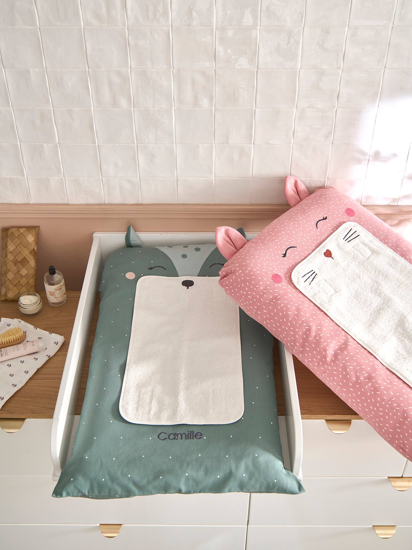 Vertbaudet Bezug für Baby Wickelauflage REH Oeko-Tex, personalisierbar - grün bedruckt