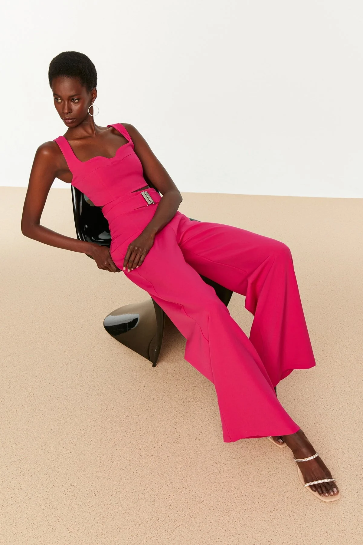 Trendyol Collection  Fuchsiafarbene Webhose mit Gürtel TPRSS22PL0199