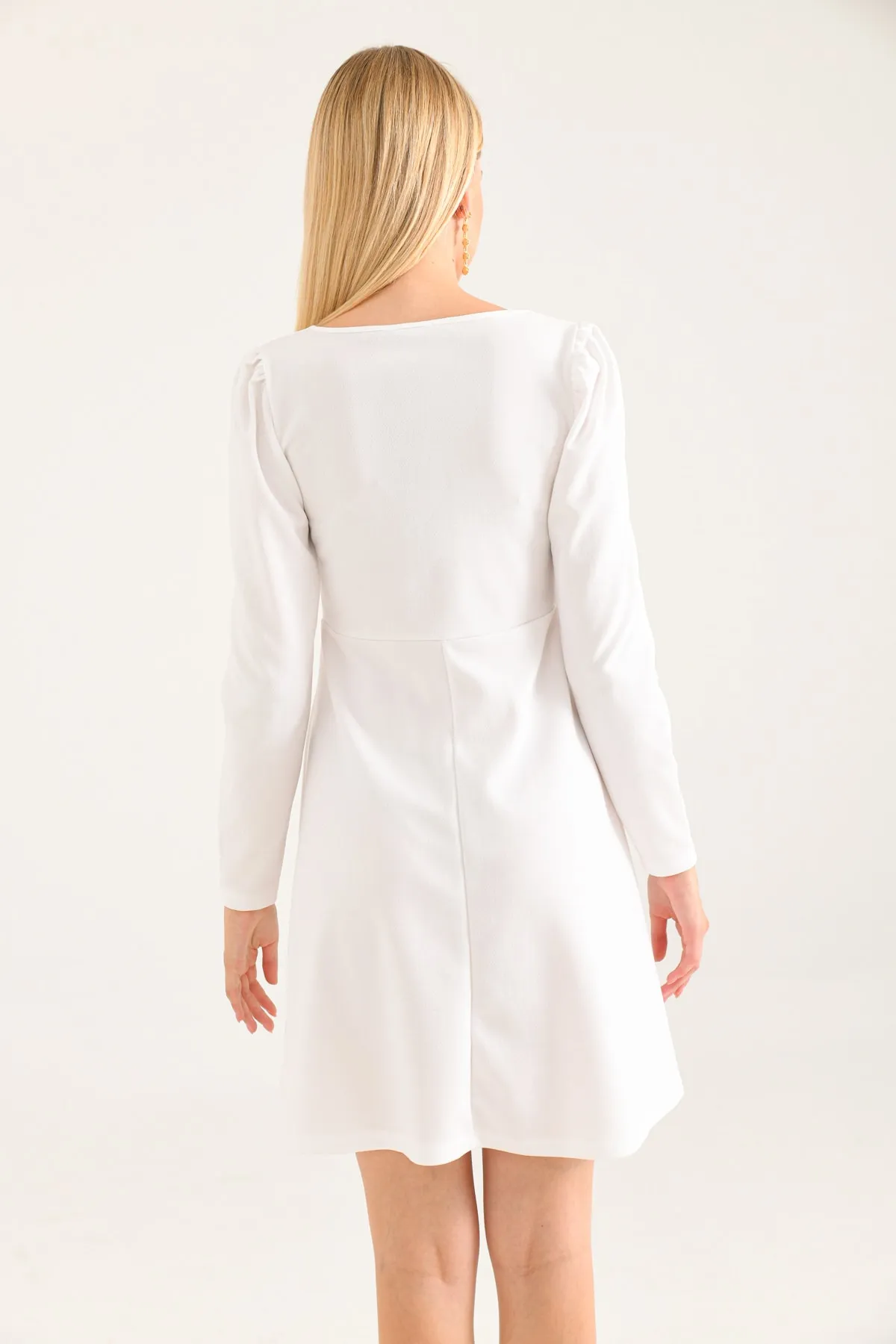 VOLT CLOTHİNG  Damen-Minikleid mit quadratischem Ausschnitt und langen Ärmeln