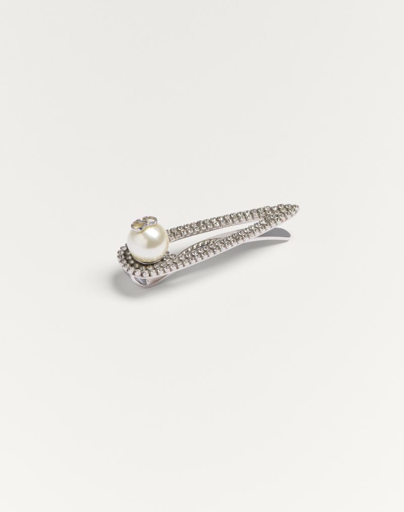 Prendedor de gravata VLogo Signature em metal com cristais Swarovski® e pérolas.