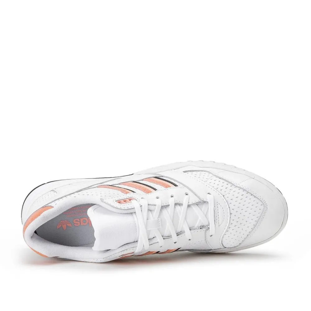 adidas A.R. Trainer EE5398 / weiss