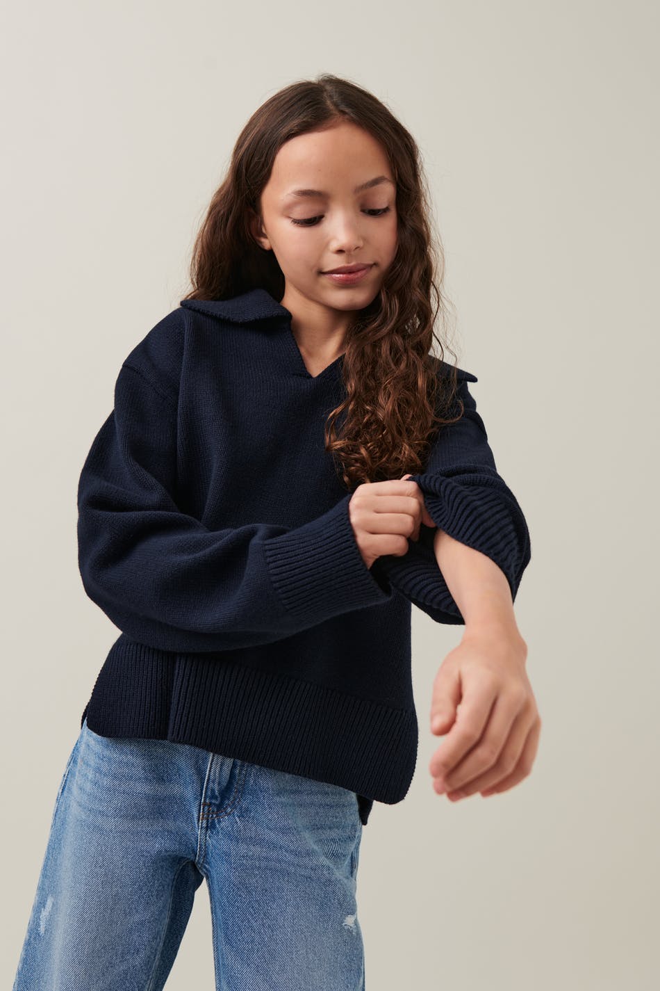 Y loose collar sweater