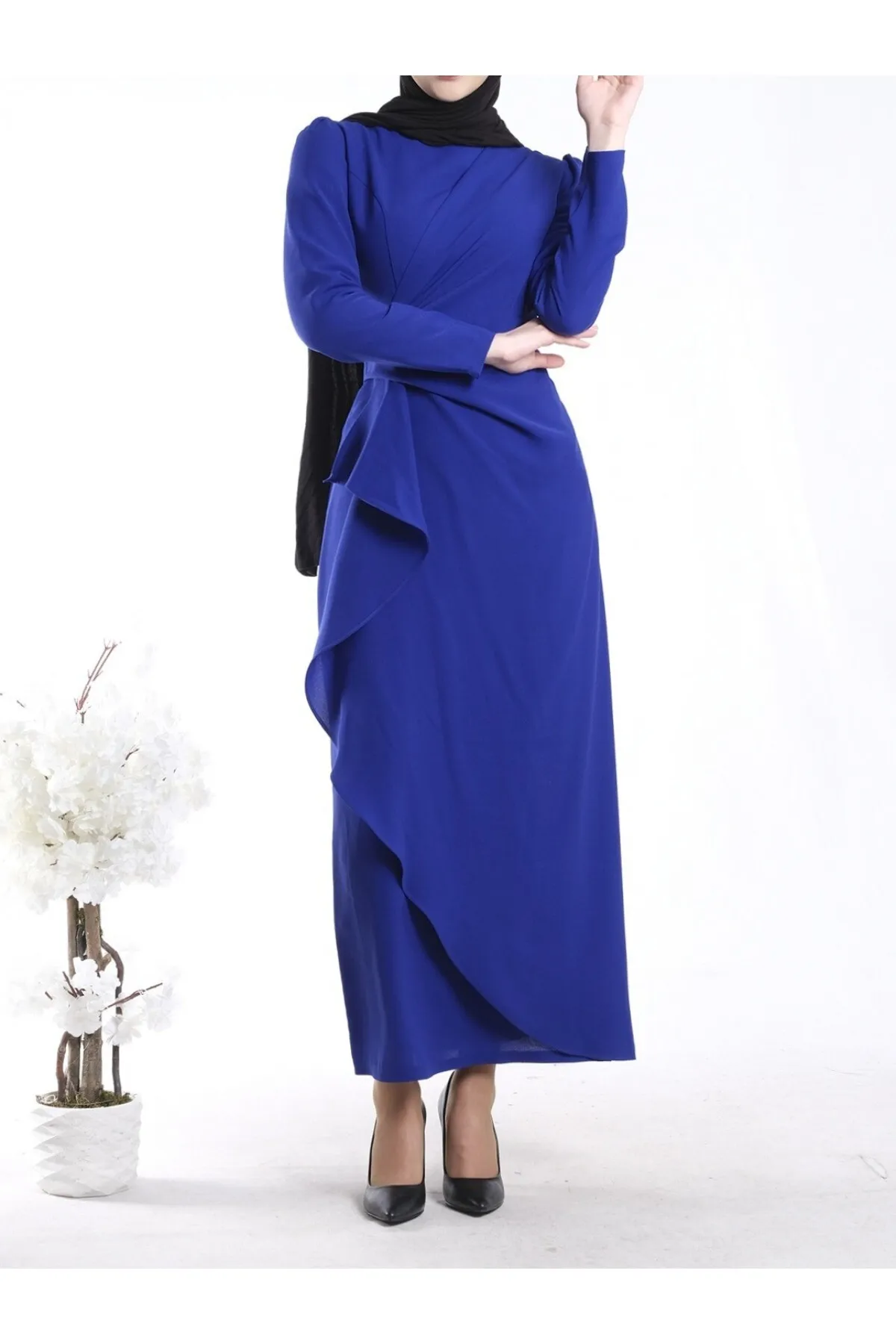 Modamorfo  Asymmetrisches Kreppkleid mit Aller-Front und Rock