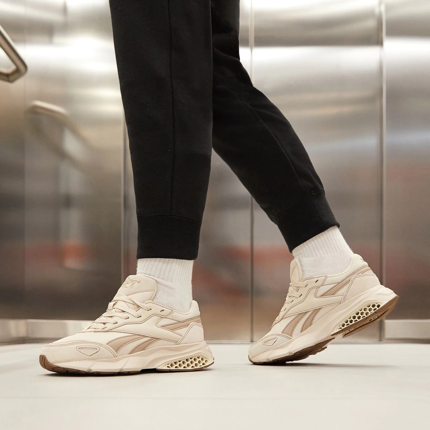 REEBOK HEXALITE LEGACY 1.5 Beige