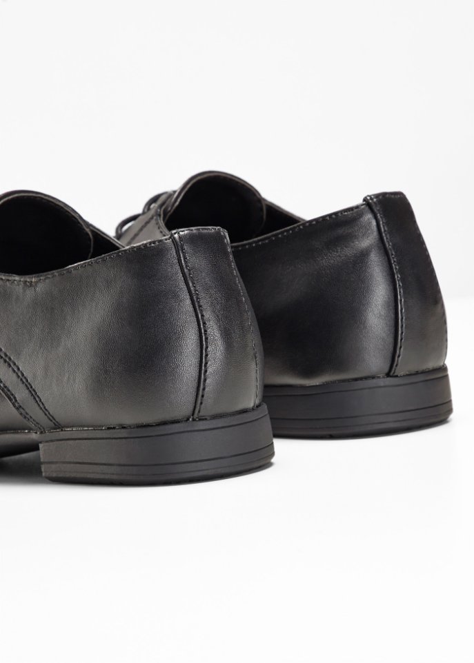 Schnürschuh