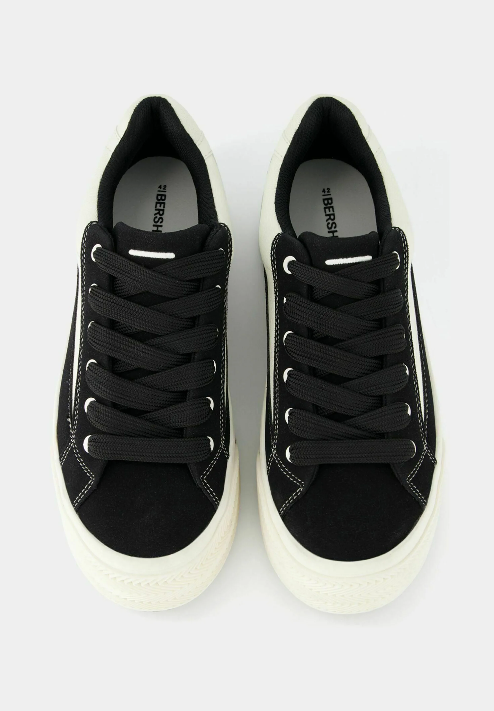 Bershka CONTRAST - Zapatillas bajas