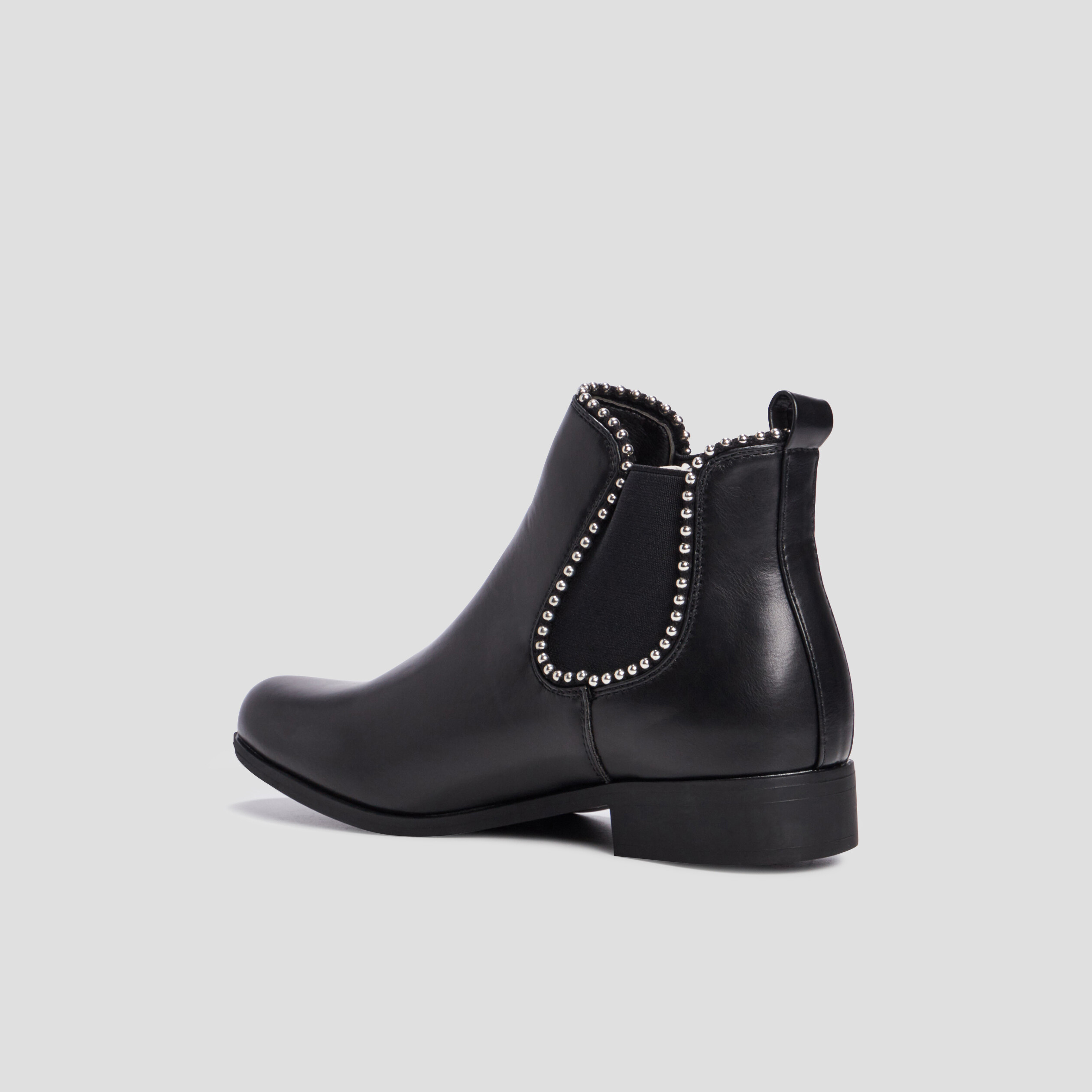 Bottines fourrées chelsea avec clous noir femme | La Halle