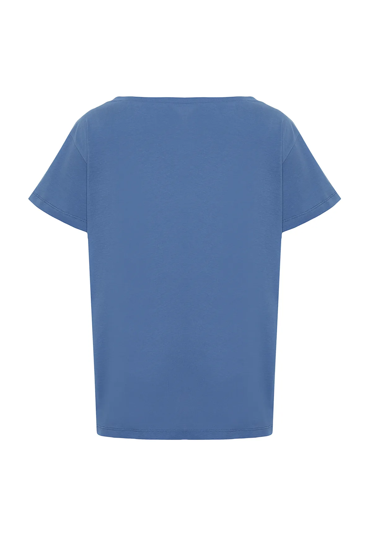 Trendyol Collection  Indigoblaues Strick-T-Shirt im Boyfriend-Stil mit U-Boot-Ausschnitt, 100 % Baumwolle TWOSS20TS0140