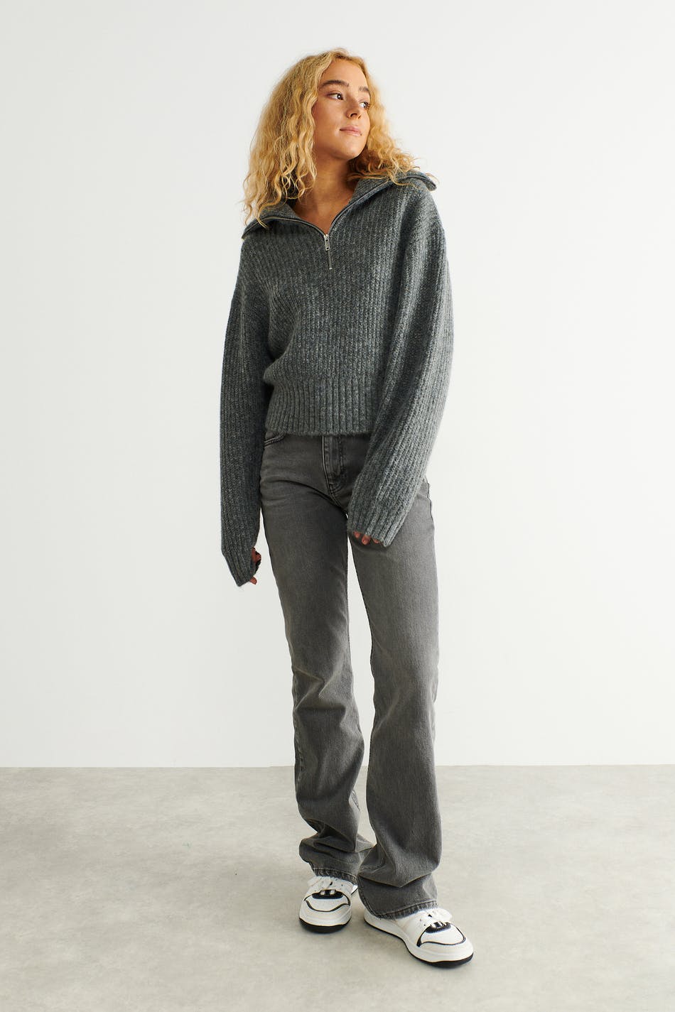 Leslie knitted sweater