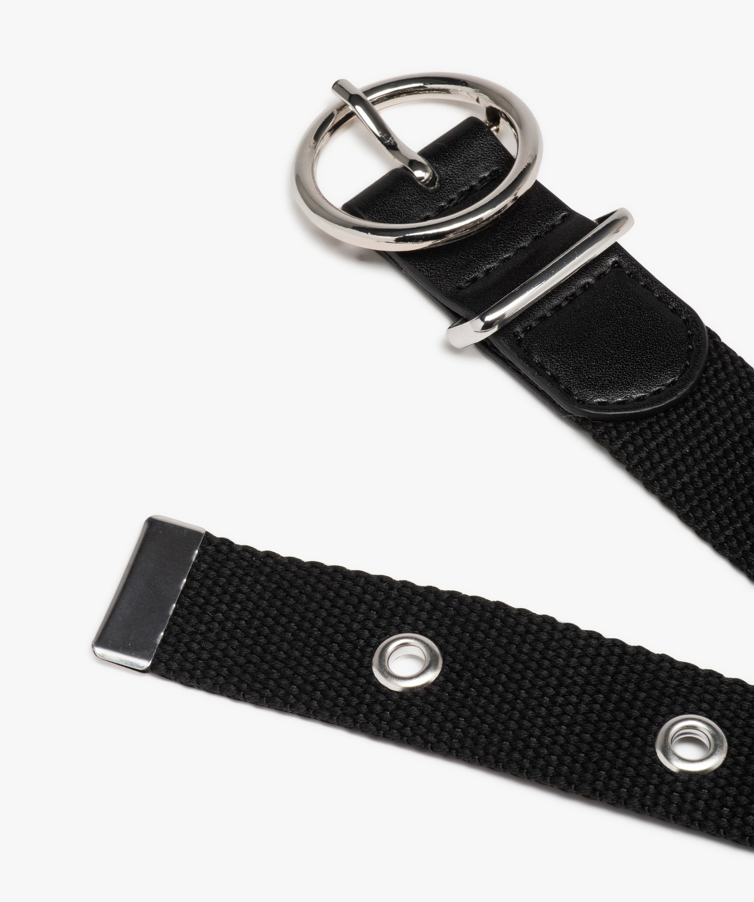 Ceinture sangle avec oeillets métalliques et boucle ronde f... noir | GEMO