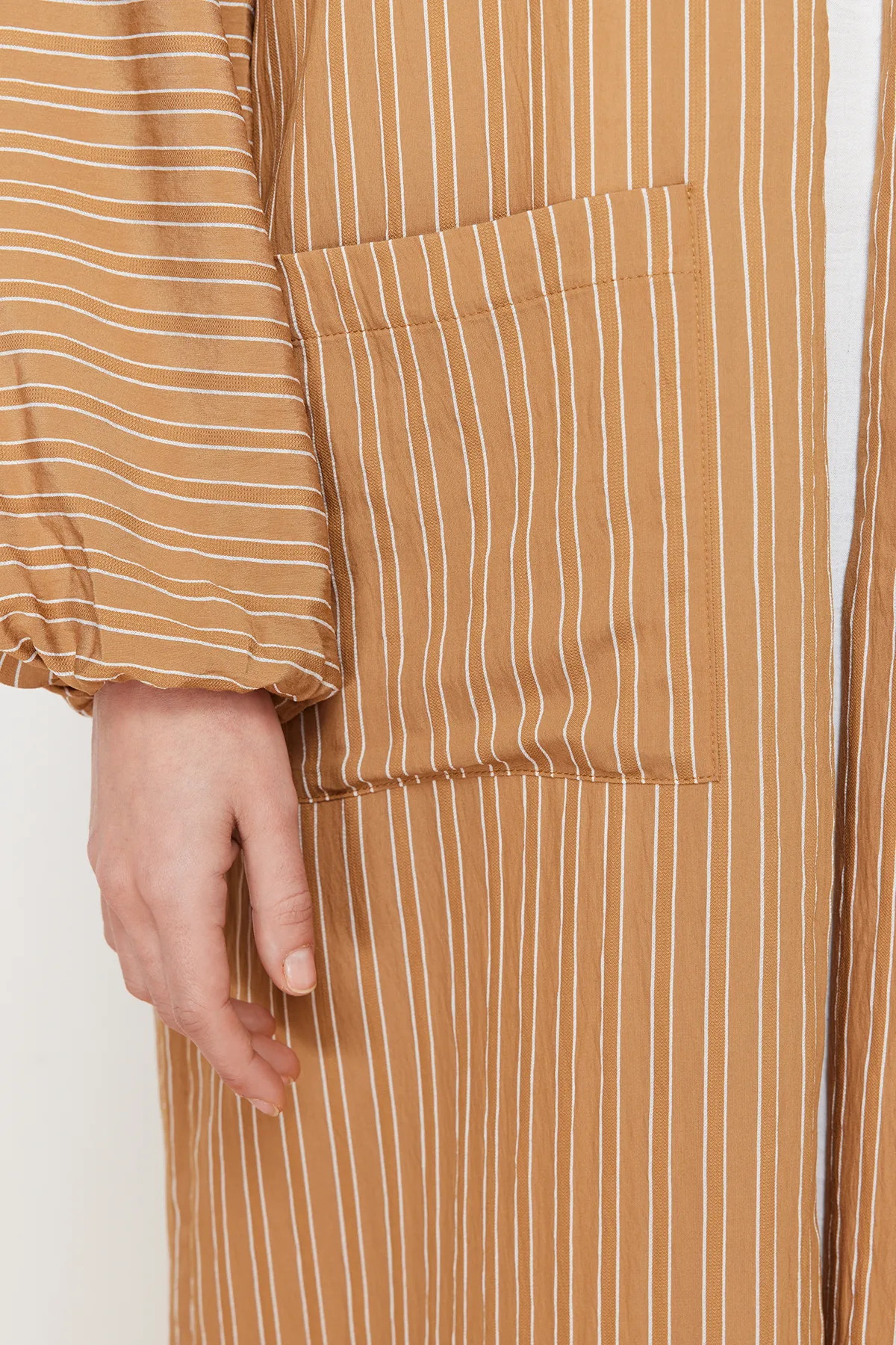 Trendyol Modest  Kamellange, gestreifte, gewebte Mütze in Leinenoptik & Ferace & Abaya TCTSS24KF00003