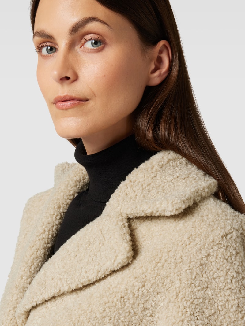 Mantel aus Teddyfell Modell 'Mukite' in beige