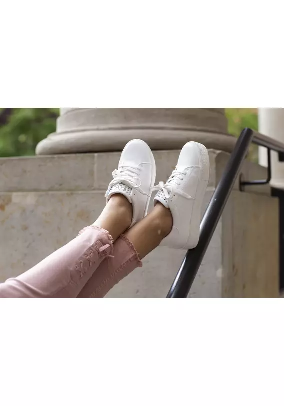Sneaker