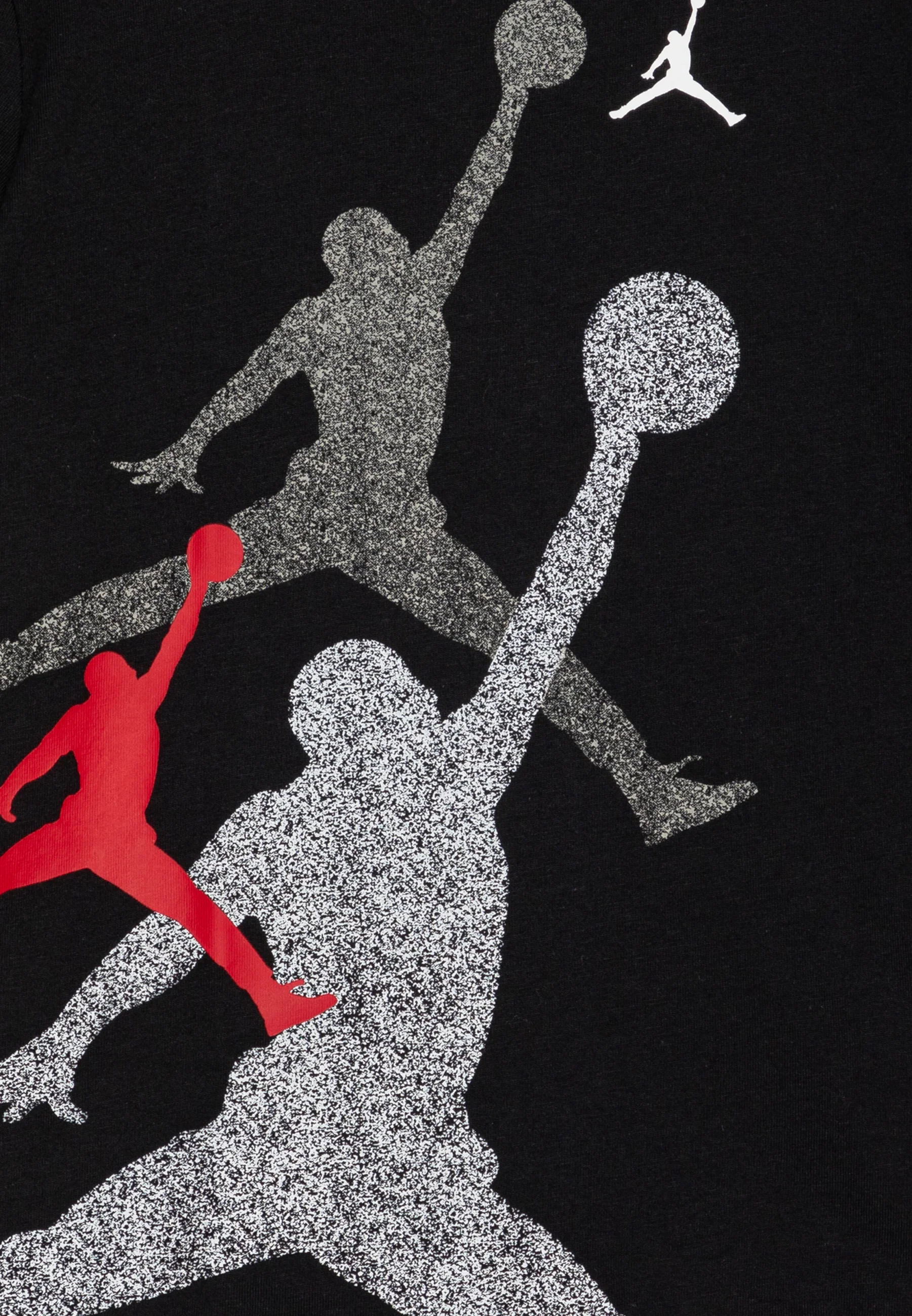 Jordan GRADIENT STACKED TEE UNISEX - Camiseta con estampado