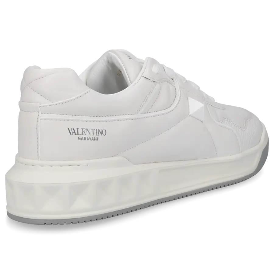 Valentino Garavani - Sneaker low ONE STUD Kalbsleder - weiß