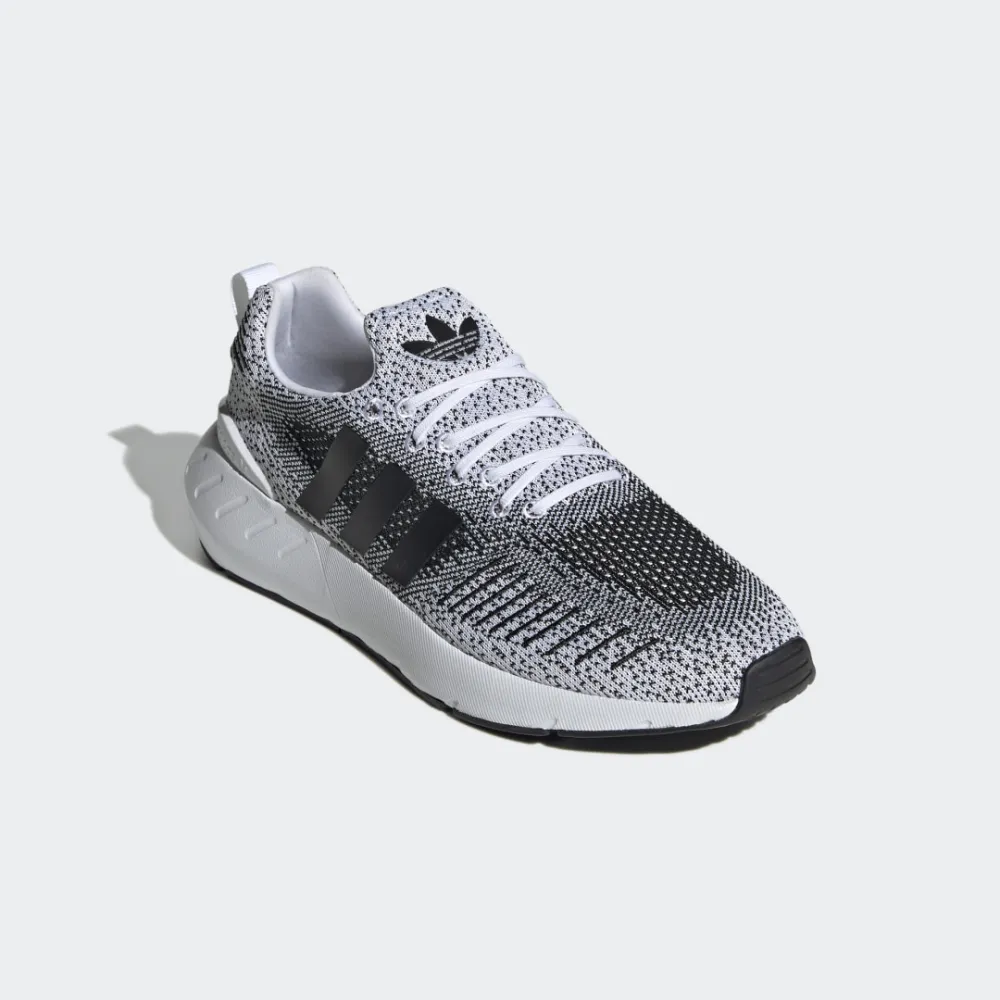adidas Swift Run 22 GZ3507 / weiss