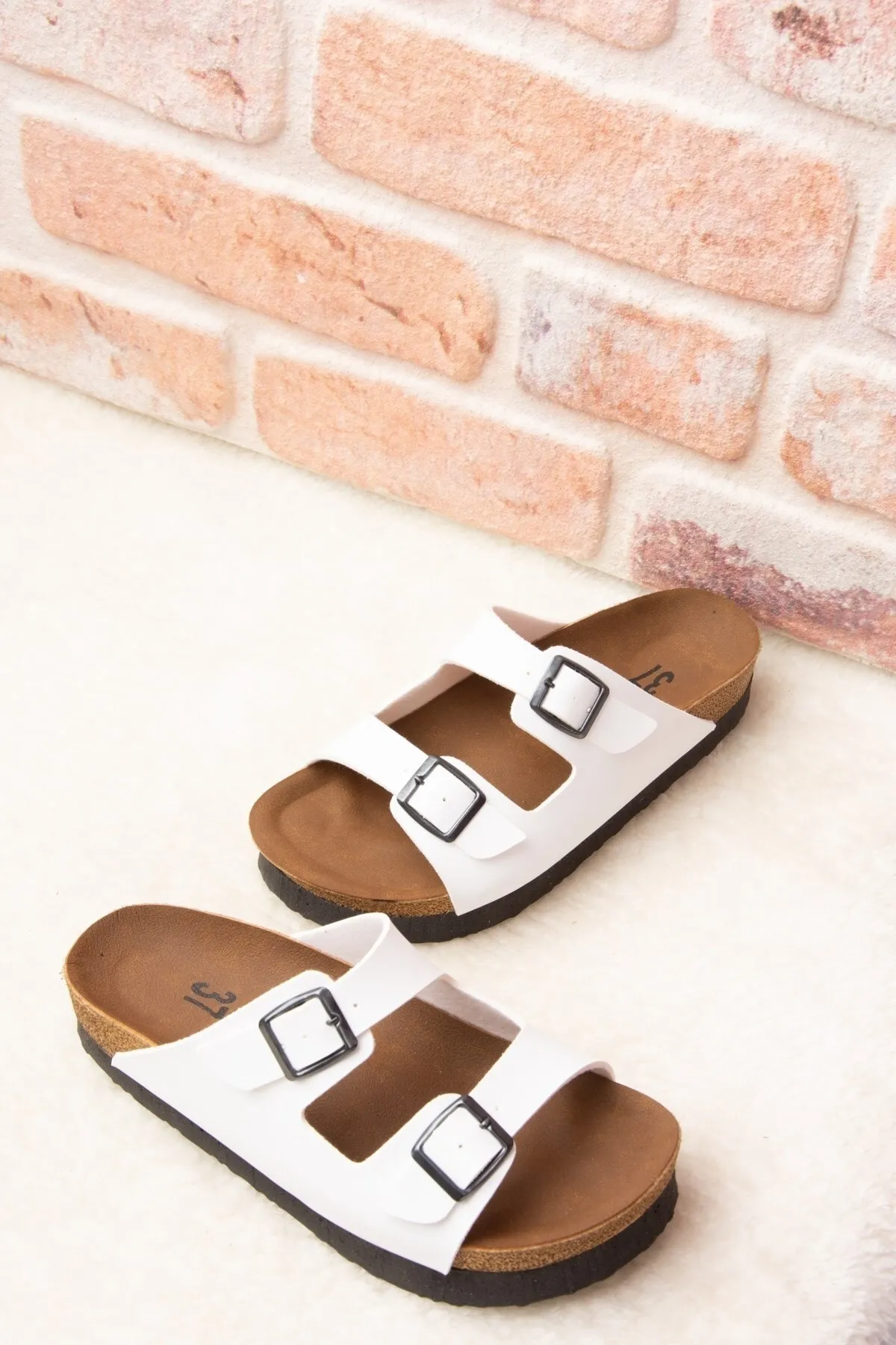 Fox Shoes  Weiße Damenhausschuhe B777775409