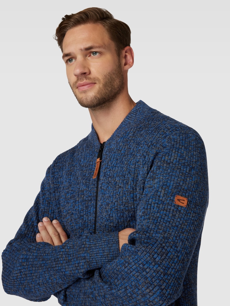 Strickjacke mit Strukturmuster in royalblau