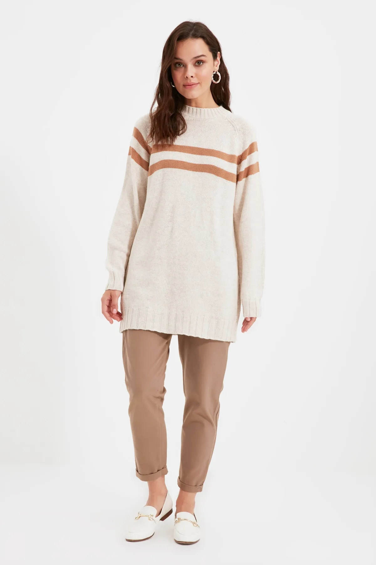 Trendyol Modest  Stone Doppelt gestreifter Strickpullover TCTAW22AK0102