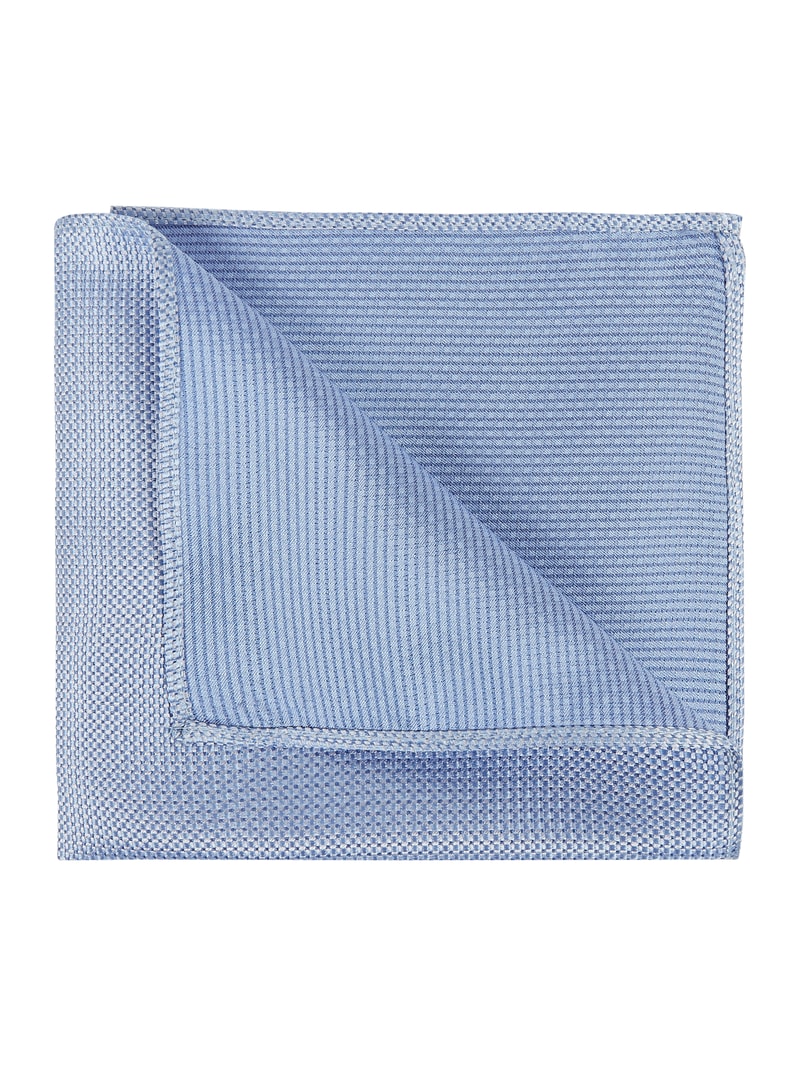Fliege und Einstecktuch im Set mit Webmuster in bleu
