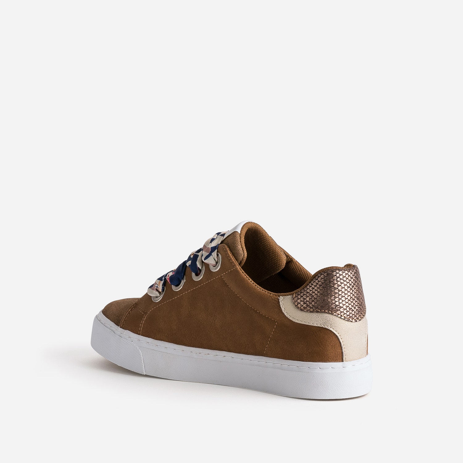 Tennis KAPORAL camel avec lacets ruban