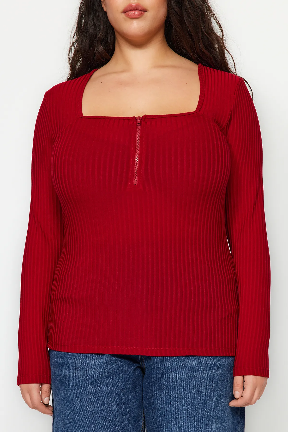 Trendyol Curve  Weinrote Strickbluse mit quadratischem Kragen TBBSS22AF0027