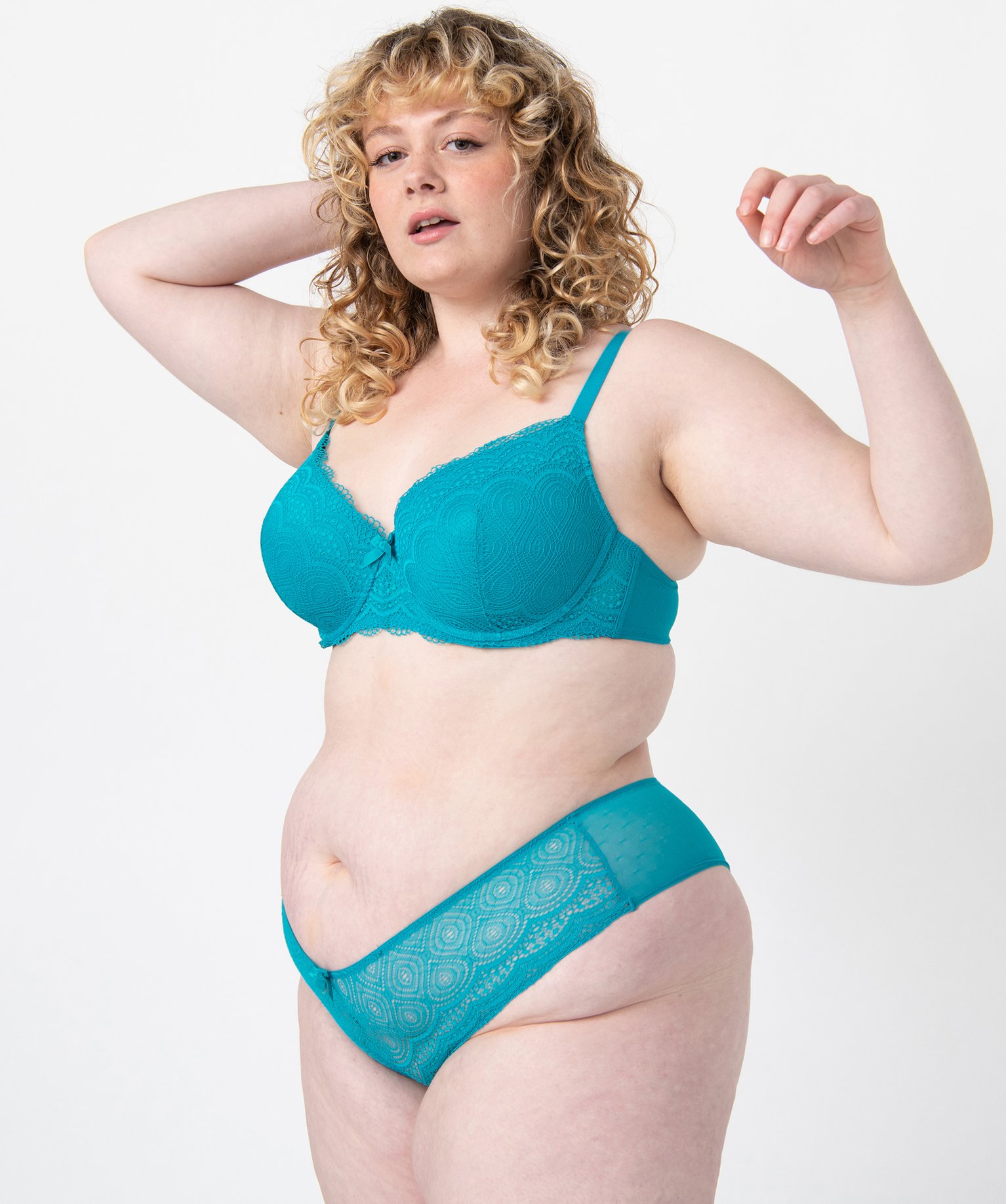 Soutien-gorge grande taille à armatures et coques fines bleu | GEMO