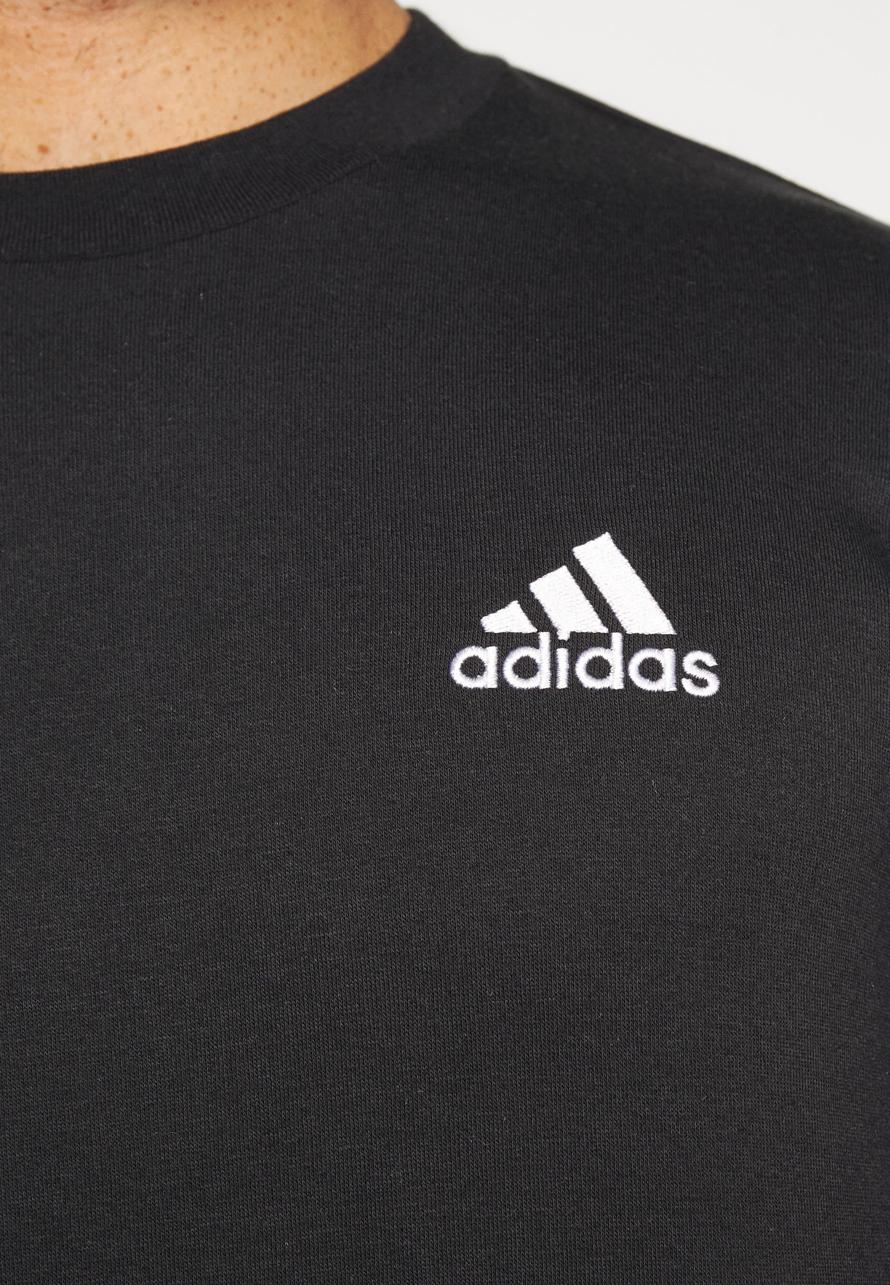 adidas Sportswear ESSENTIALS - Sudadera