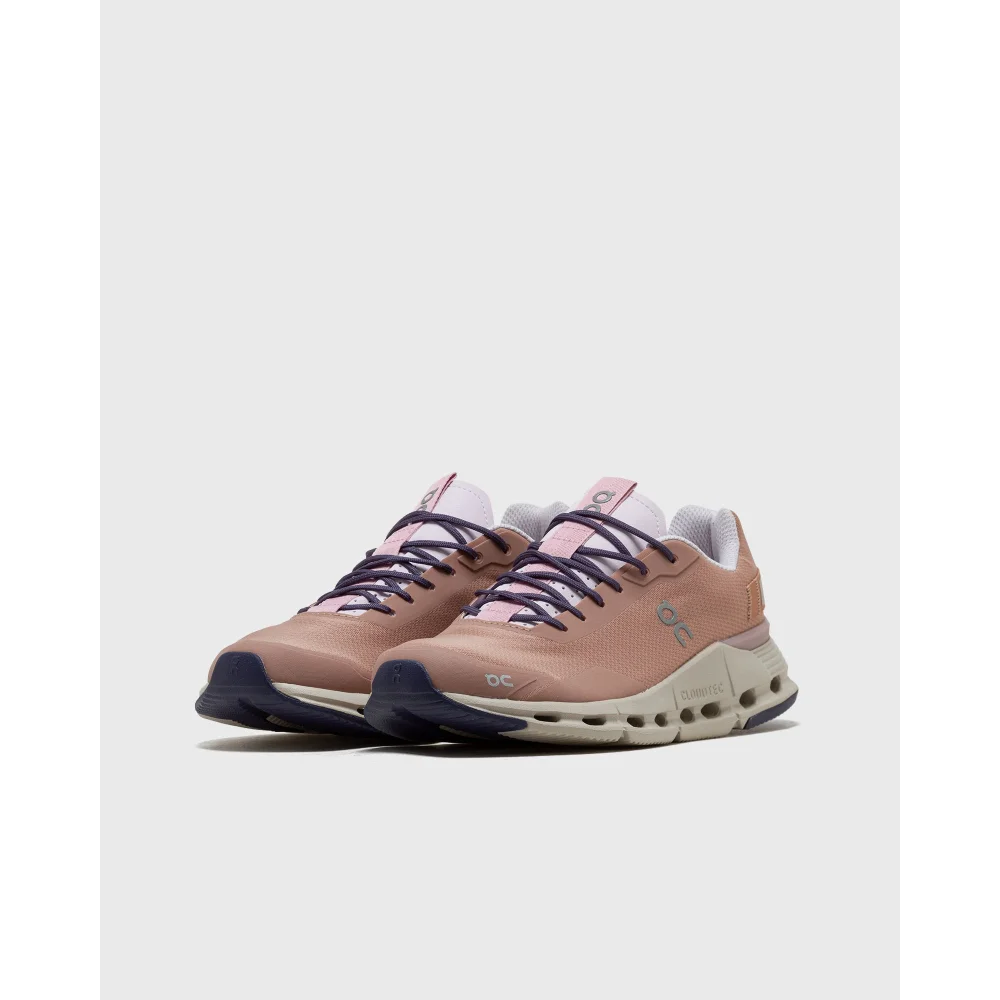 ON Cloudnova Form W 26.98121 / braun