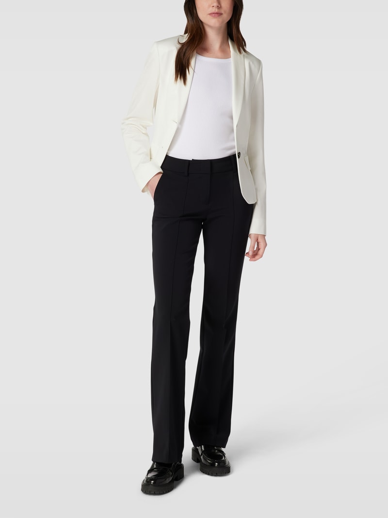 Blazer mit angedeuteten Pattentaschen in offwhite