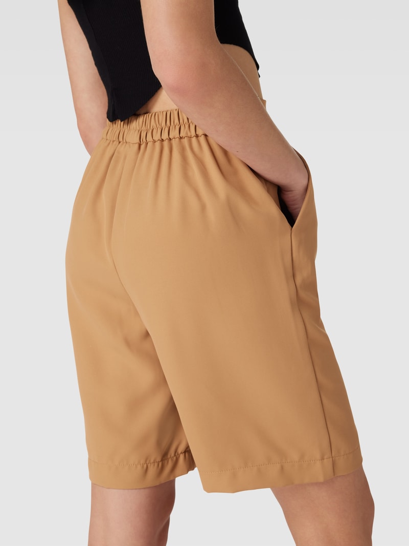 Shorts mit Eingrifftaschen Modell 'TALLY' in sand