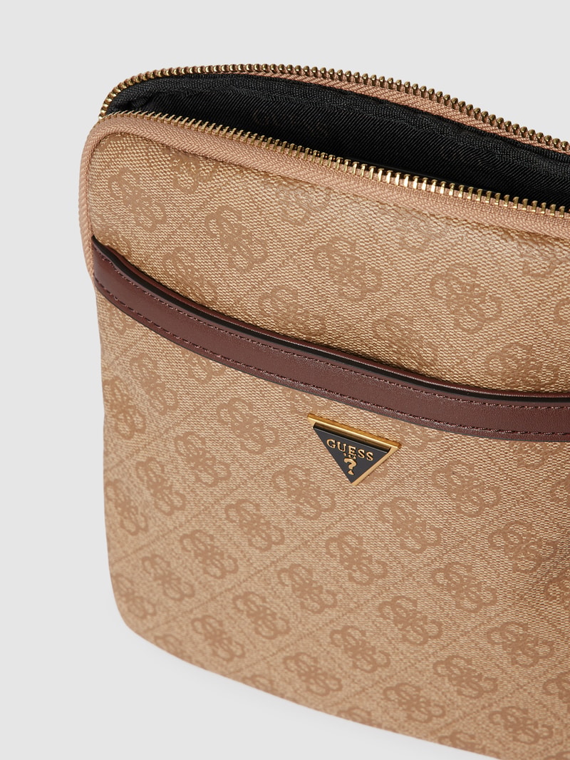 Umhängetasche mit Kontraststreifen in Leder-Optik in beige