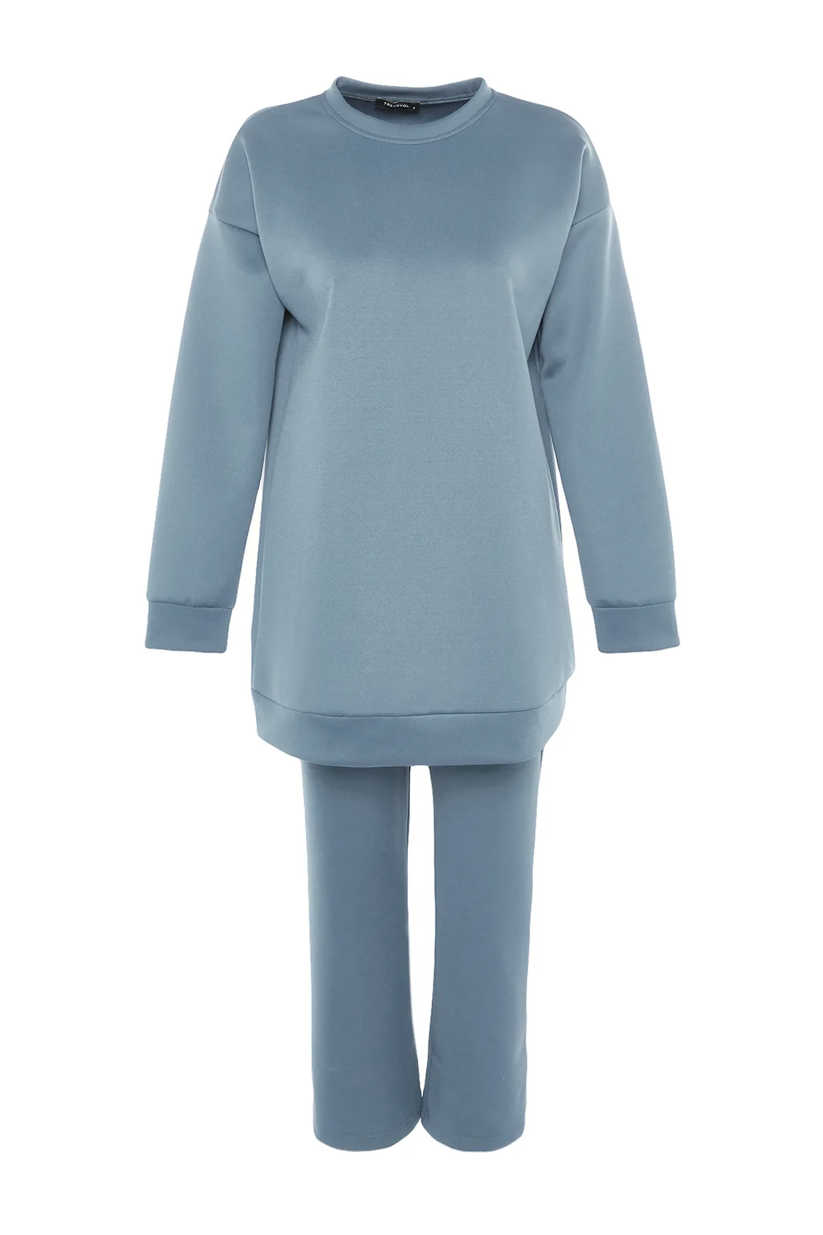 Trendyol Modest  Dunkelblaues Scuba-Strick-Trainingsanzug-Set mit Rundhalsausschnitt TCTAW23EN00004