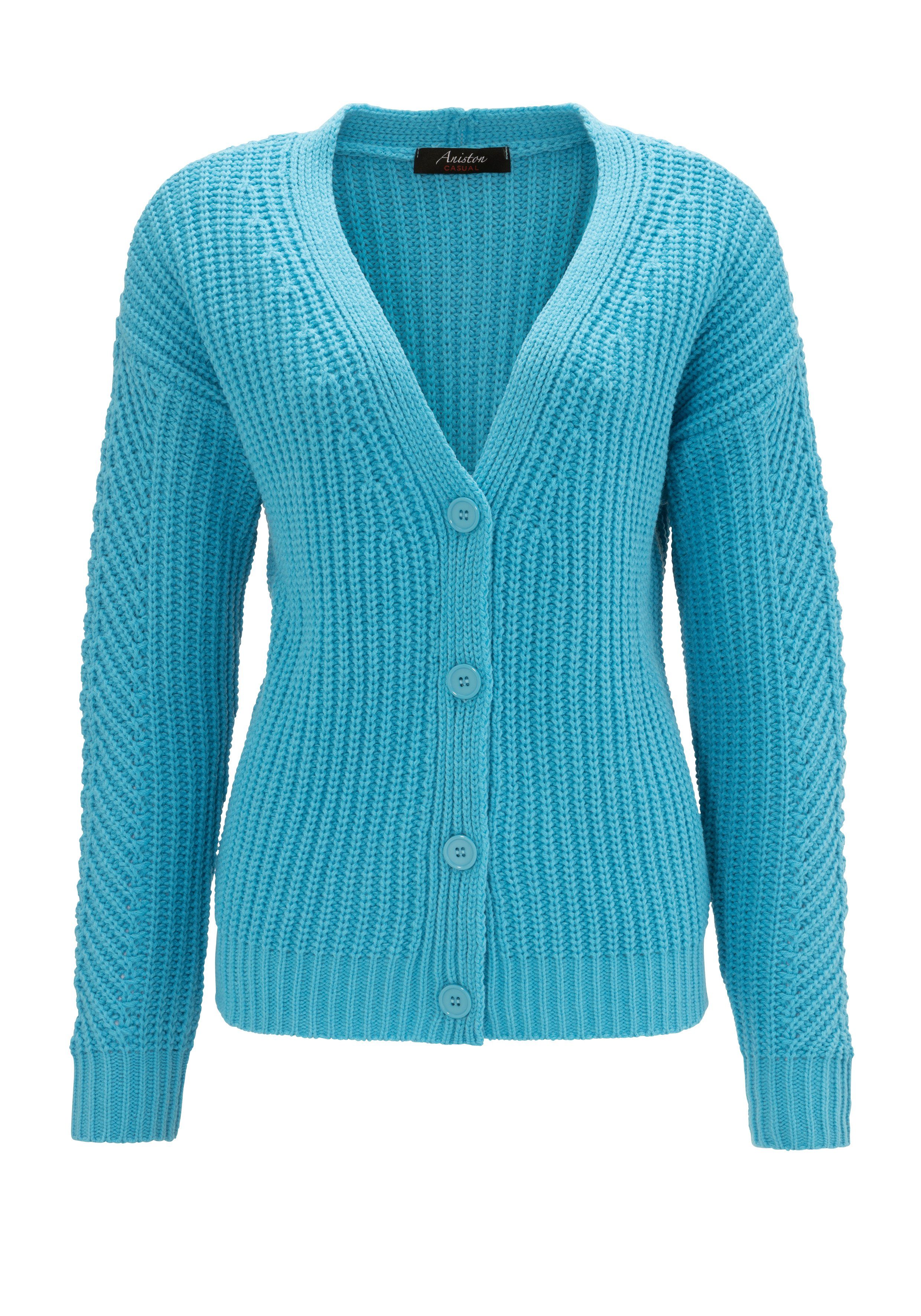 Aniston CASUAL Strickjacke Highlight: das Strickmuster in den langen Ärmeln