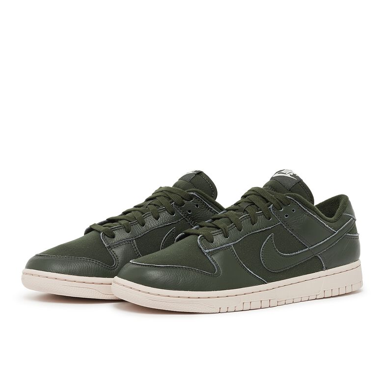 NIKE Dunk Low Premium 
