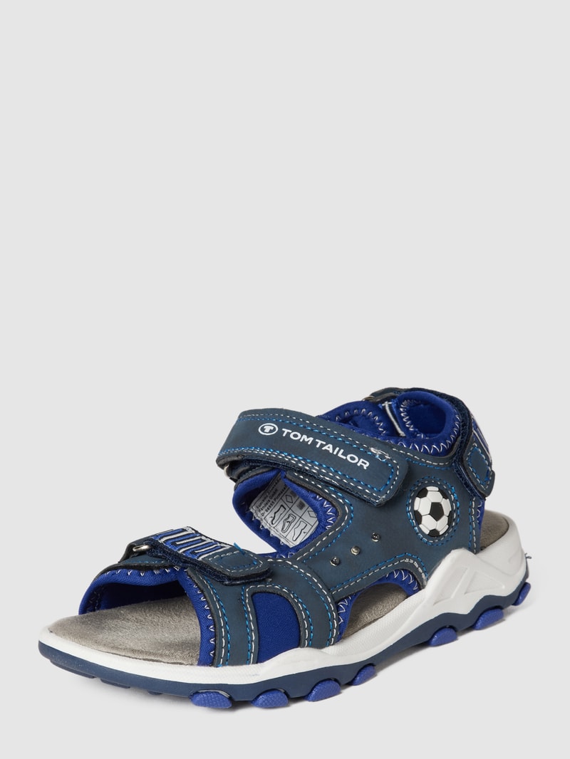Sandalen mit Motiv-Prägung in marineblau
