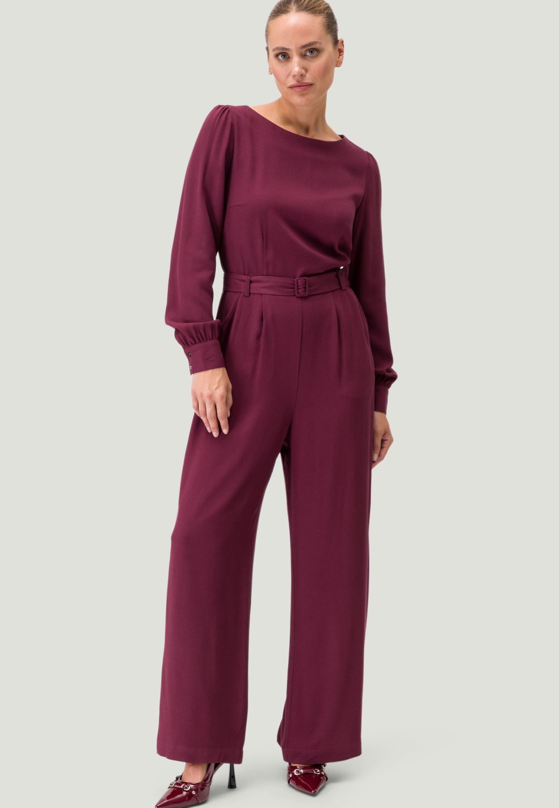 Jumpsuit mit Stoffgürtel