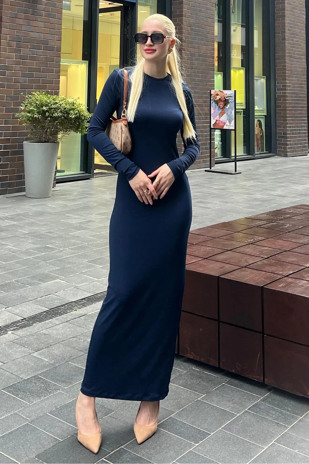 Madmext  Marineblaues Basic-Halbfischerkleid mit langen Ärmeln MG1947