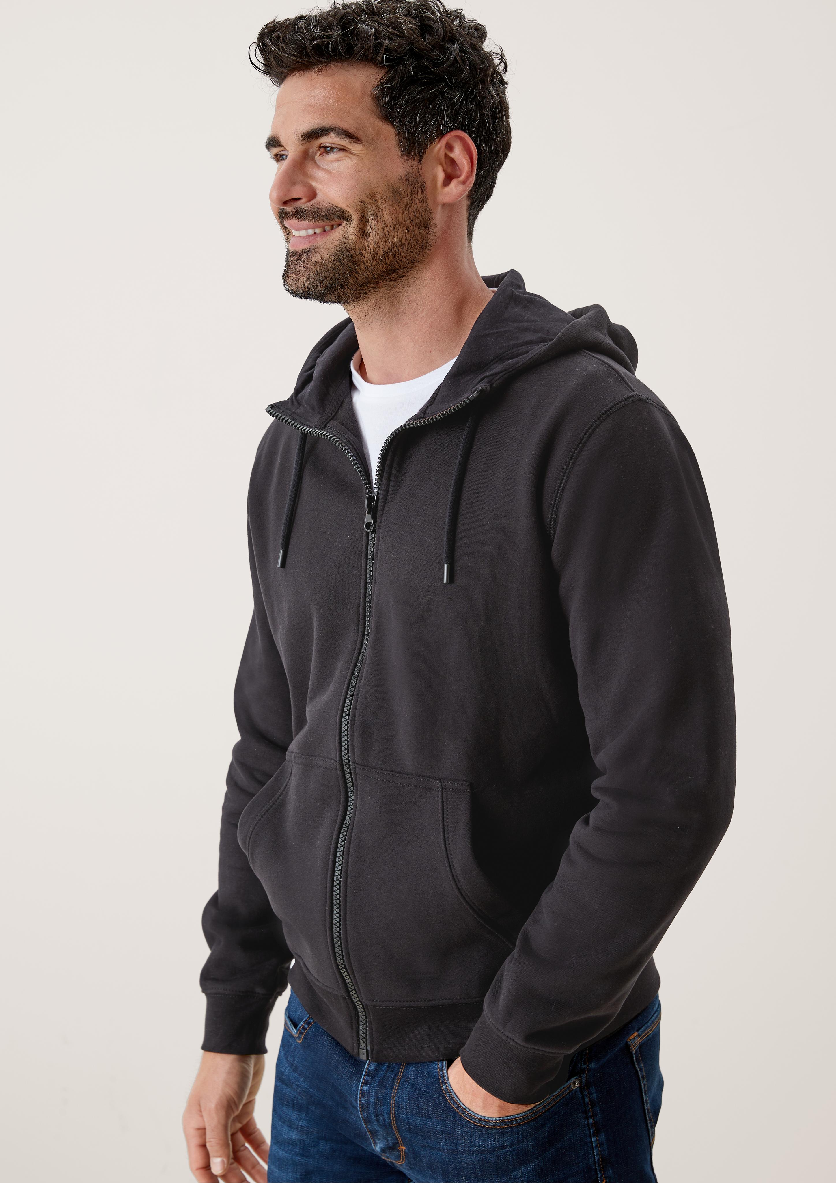 Sweatjacke mit Kapuze  03.899.43.3653-9999