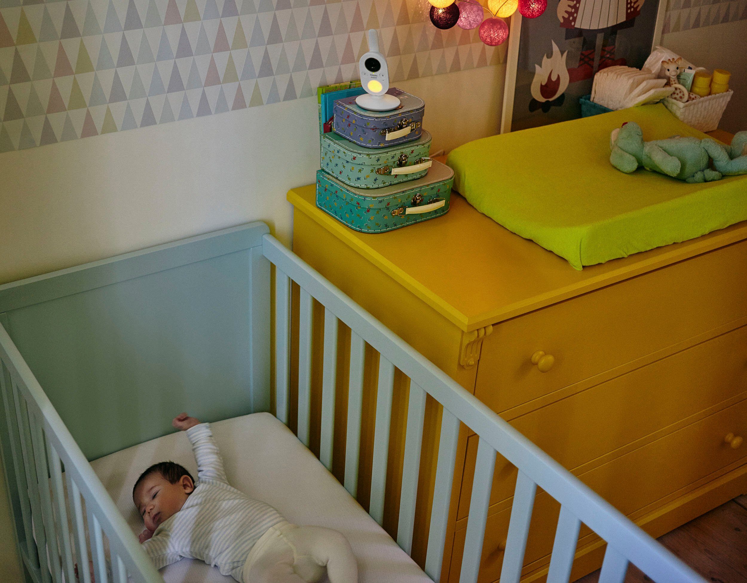 Philips AVENT Babyphone Premium SCD892/26 Video, mit Farbbildschirm, Reichweite von 300 Metern und Gegensprechfunktion