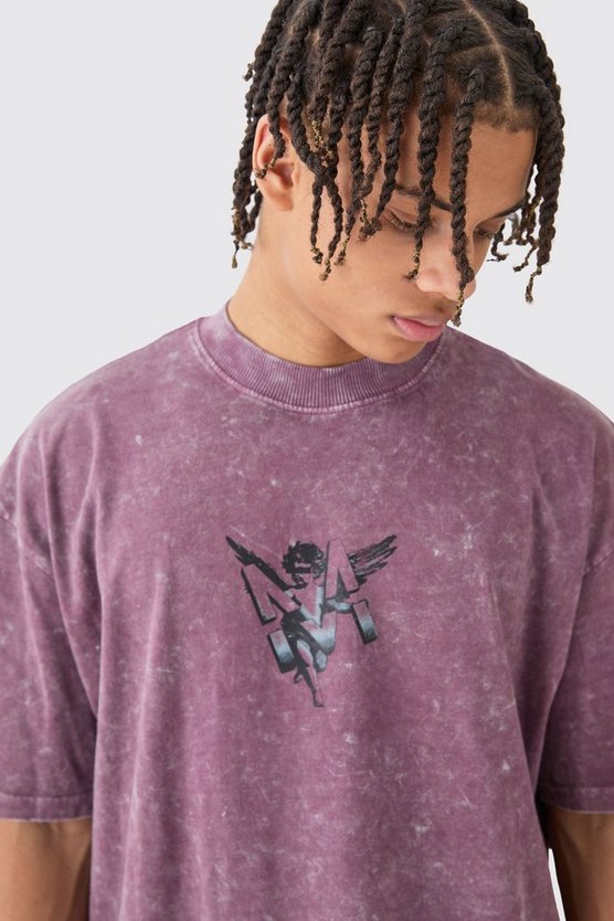 Kastiges Oversize T-Shirt mit Acid-Waschung und M-Print