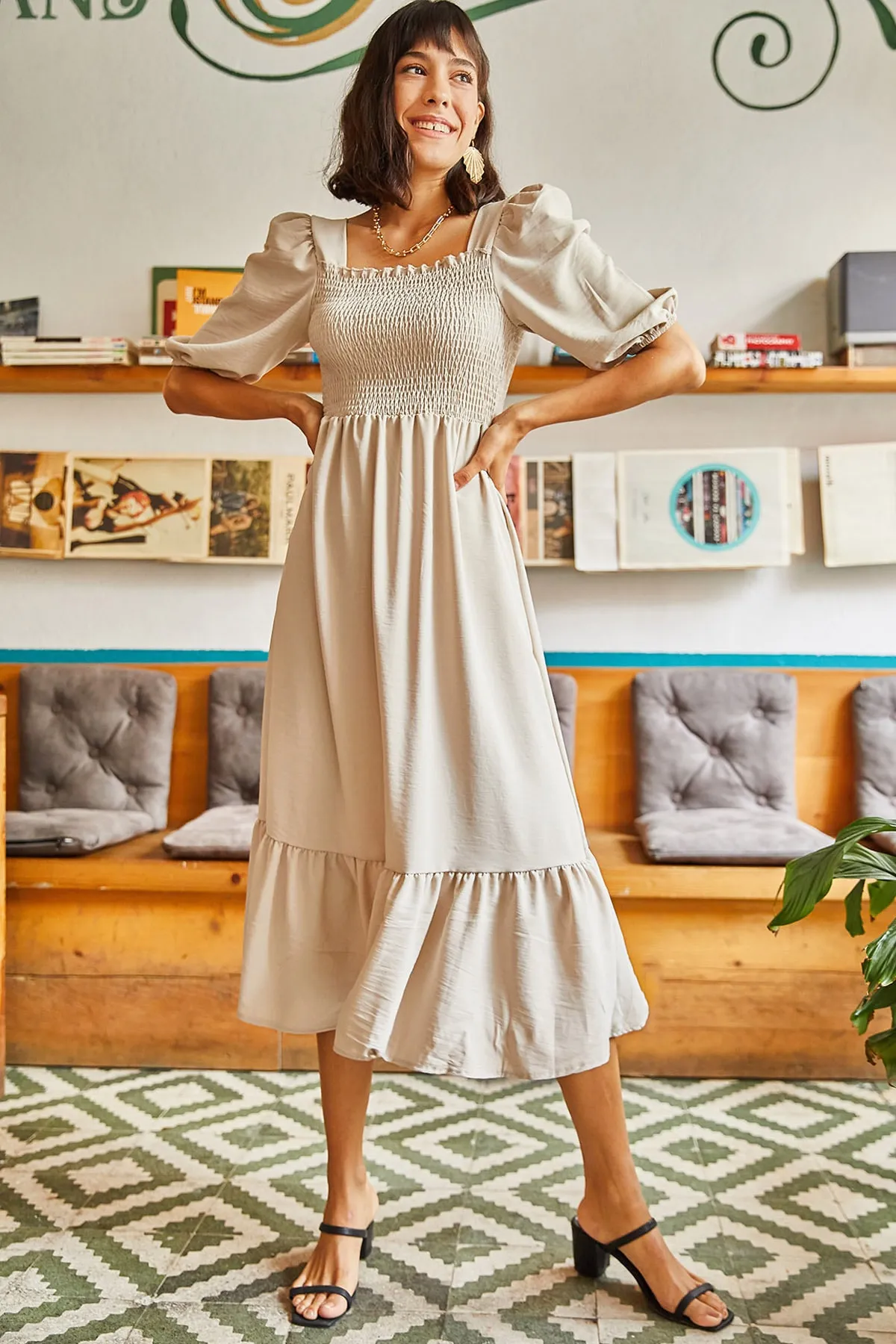 Olalook  Bodrum-Kleid mit Gimped-Quadratkragen für Damen mit Steinoberteil ELB-19001557