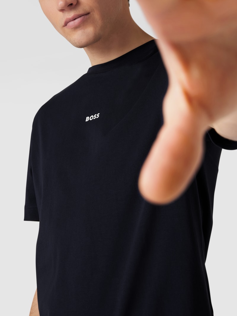 T-Shirt mit Brand-Schriftzug in marineblau