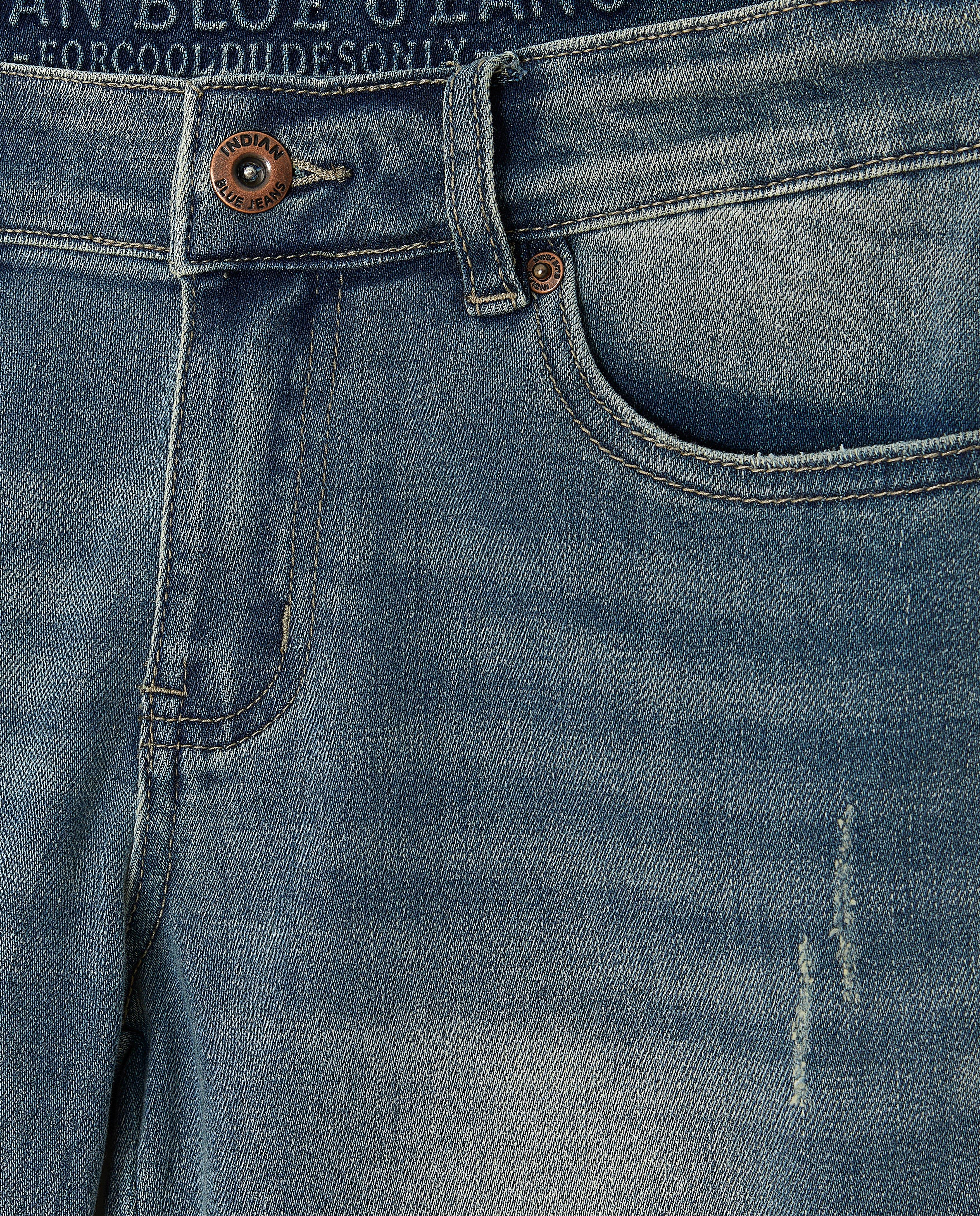 Indian Blue Jeans világoskék színű, kopott hatású farmer rövidnadrág