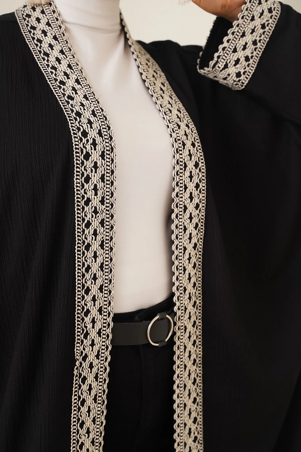 Bigdart  5865 Langer Kimono aus besticktem Strick – Schwarz