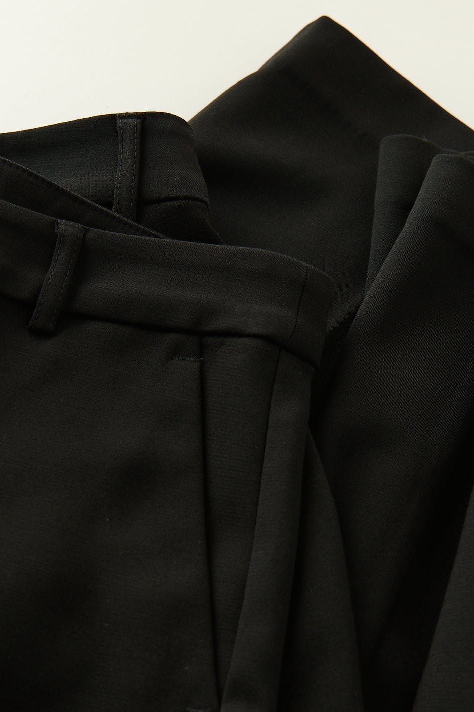 Straight regular trousers