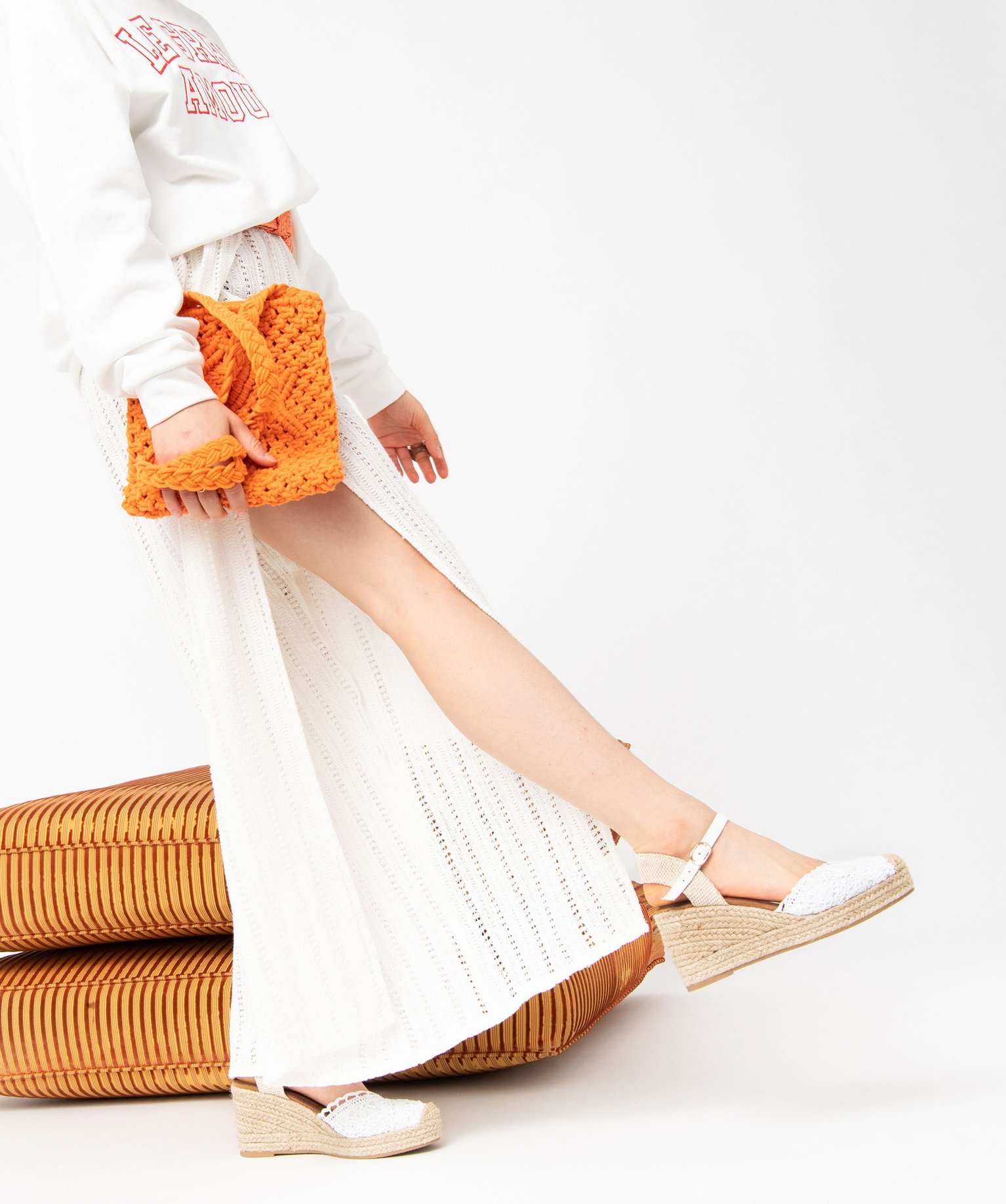 Sandales femme compensées en jute avec dessus brodé blanc | GEMO