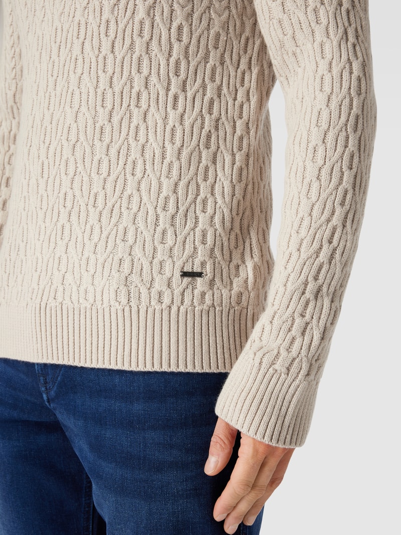 Rollkragenpullover mit Zopfmuster Modell 'Carlon' in offwhite