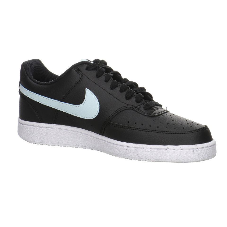 Nike Vision Low Sneaker